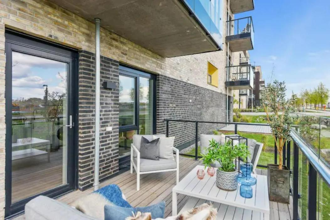 Scandpoint Apartment Fornebu Near Sea Front With Outdoor Walk! Stabekk 外观 照片