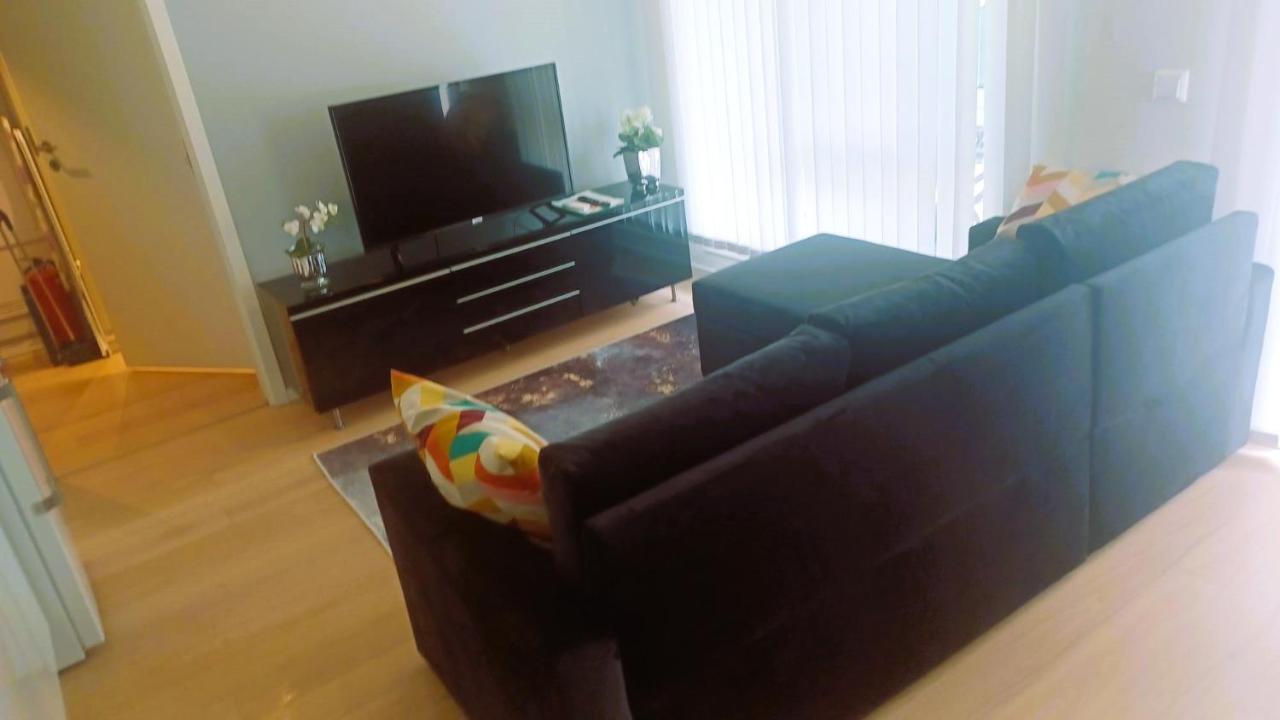 Scandpoint Apartment Fornebu Near Sea Front With Outdoor Walk! Stabekk 外观 照片